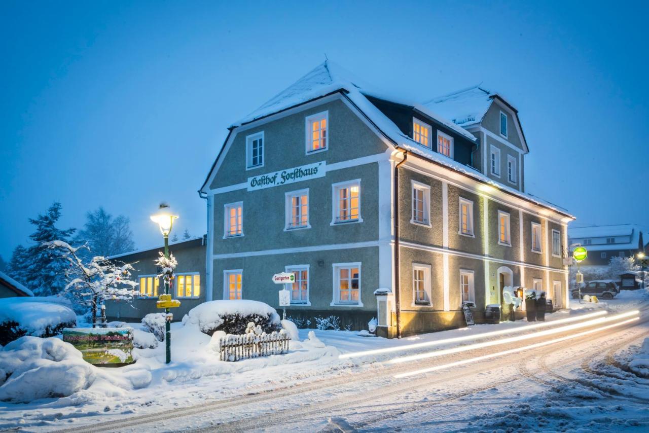 فندق فيشباخفي  Gasthof Zum Forsthaus المظهر الخارجي الصورة